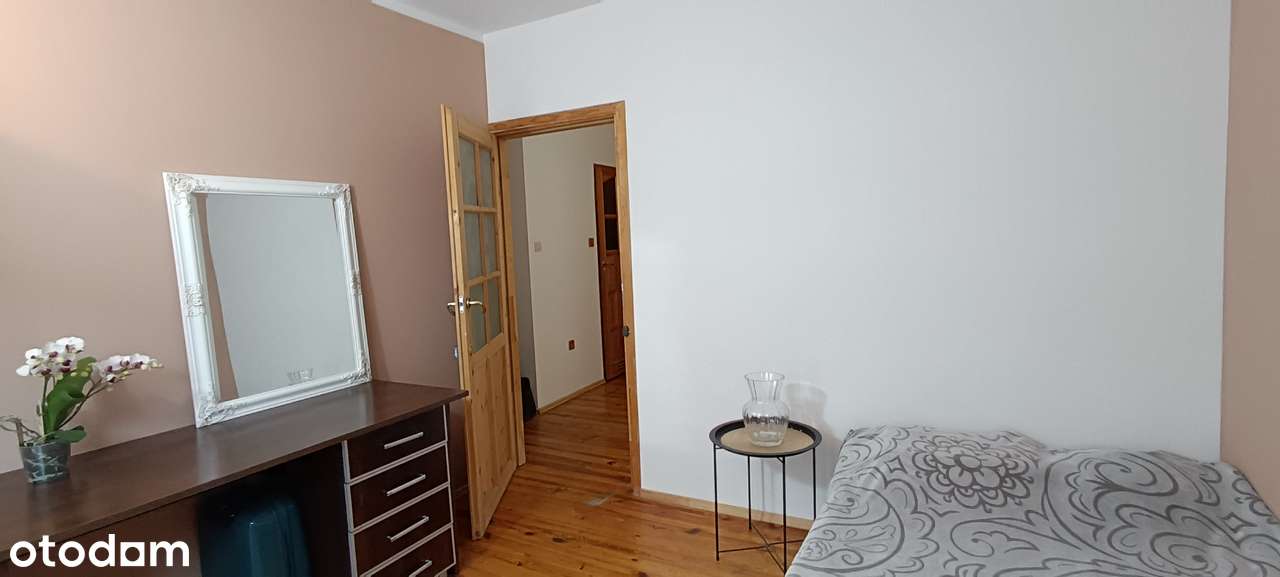 Bliskie Marki, zamknięte osiedle, 3 niezależne pokoje, balkon, parking-0