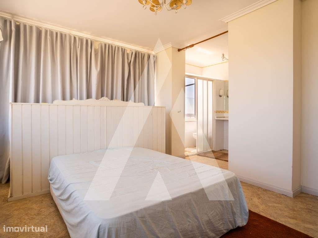 Apartamento T4 com Terraço de 90 m² no Centro de Aveiro-29