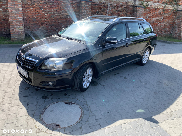 Toyota Avensis 1.8 VVT-i Combi - 2