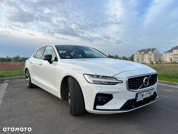 Volvo S60 T4 R-Design - 3