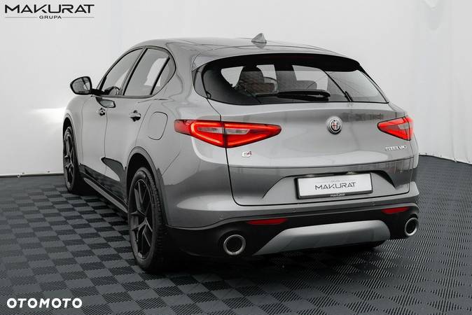 Alfa Romeo Stelvio 2.0 Turbo Executive Q4 - 4