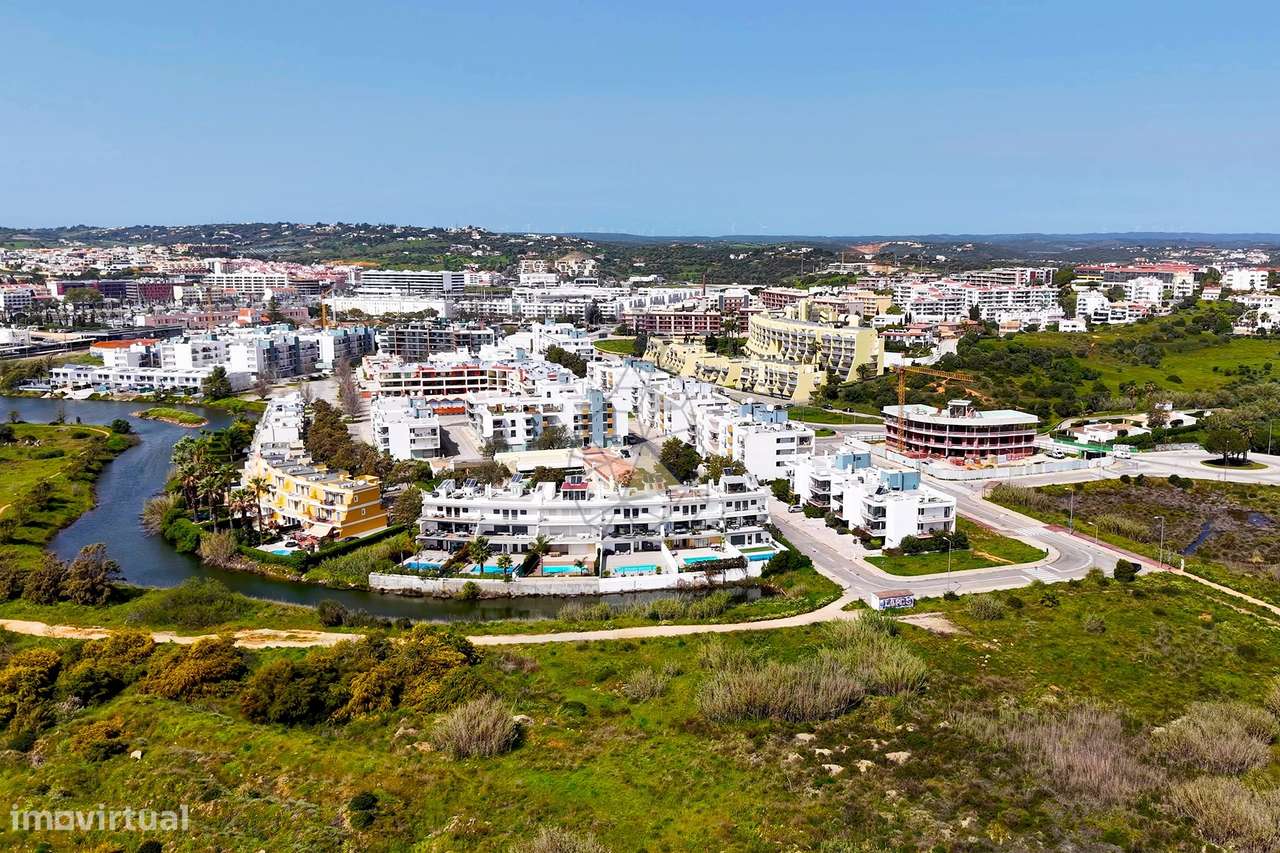 Apartamento T3 Novo com Piscina e Vista Mar situado em Lagos, Meia Pra - Grande imagem: 4/20