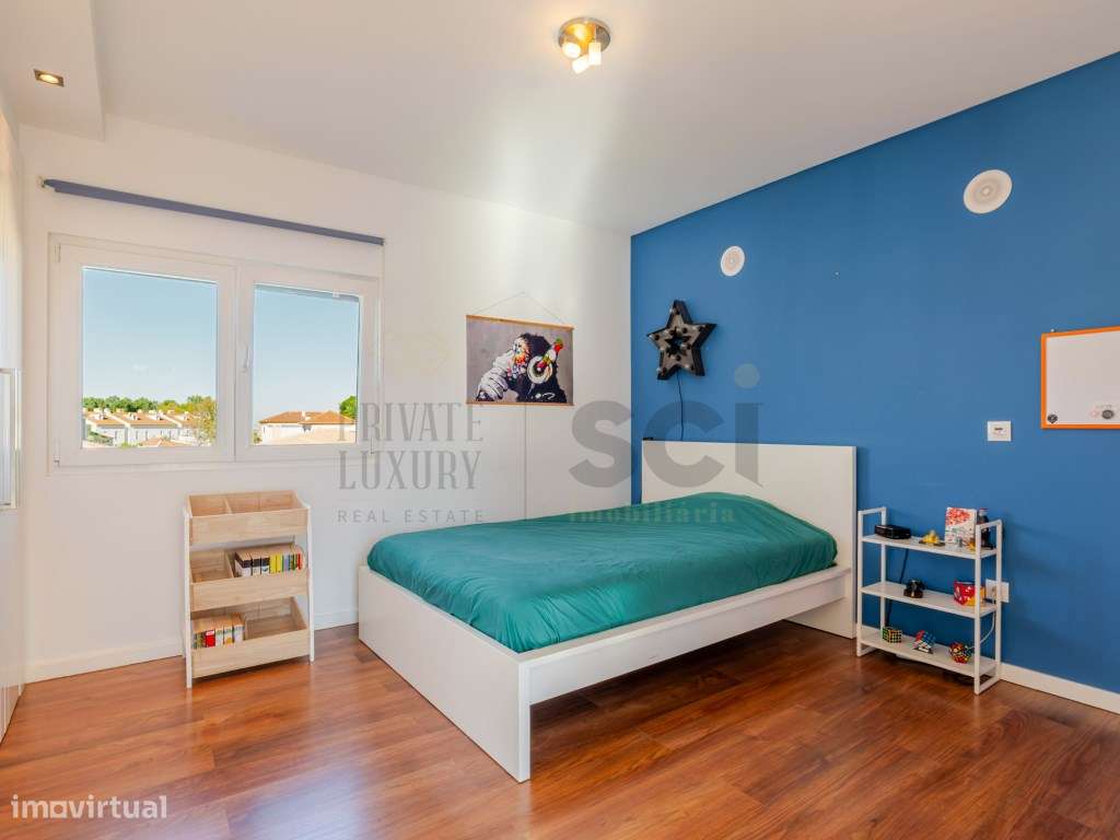 Moradia Independente T4 com piscina em Azeitão| Lote 857m2-32