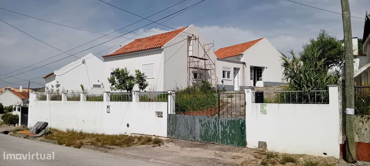 Moradia T4 em Lapaduços, Vila Verde dos Francos-3