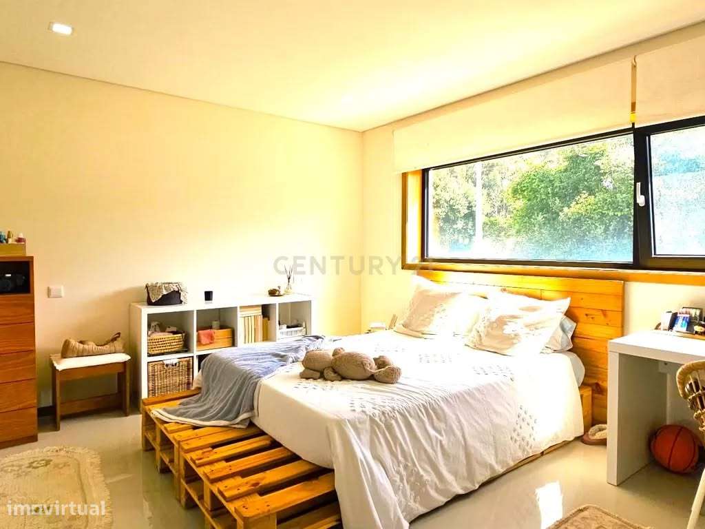 Moderna Moradia T4 com Piscina em Aldreu, Barcelos-18