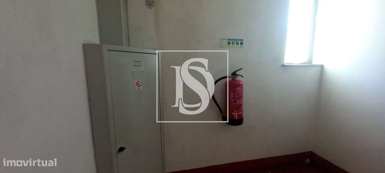 Apartamento T3 c/ arrecadação em Monte Abraão, Sintra-33