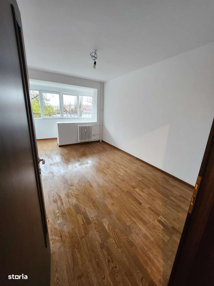 De vanzare apartament 3 camere bucuresti noi damaroaia-10