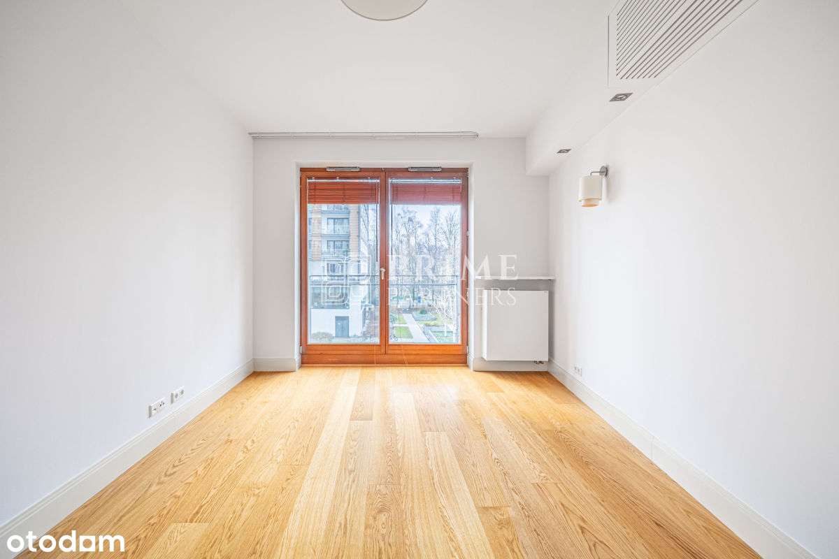 Apartament przy ul. Grzybowskiej 4 z dwoma miejscami garażowymi-18