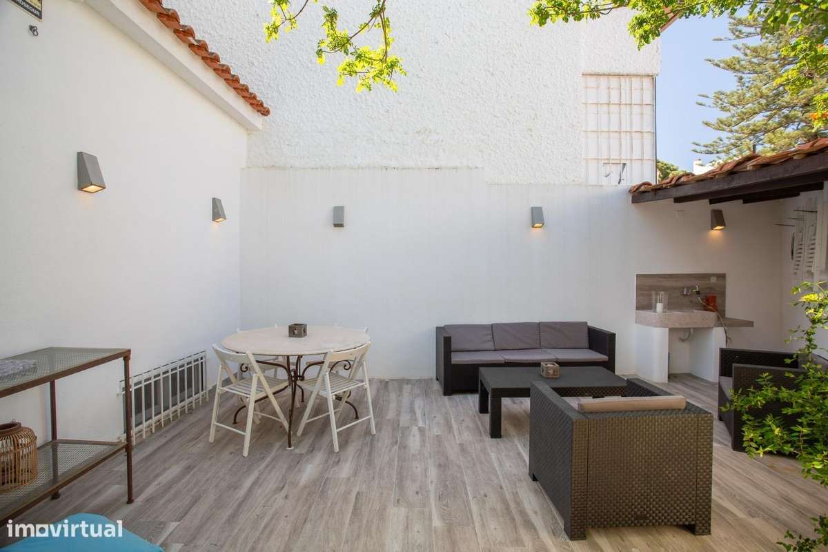 Moradia T4+1 para remodelação Gandarinha em Cascais-10