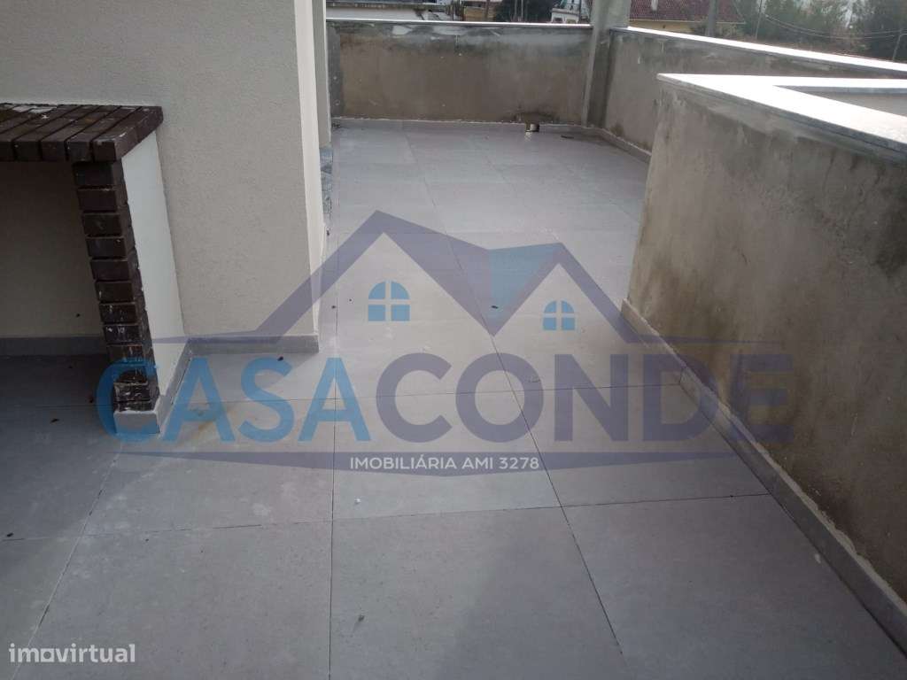 Moradia Isolada Duplex C/Piscina-39