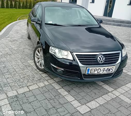 Volkswagen Passat 2.0 TDI Comfortline - 3