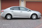 Toyota Avensis 1.8 Sol - 13