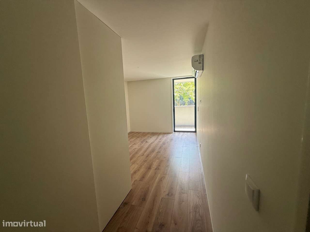 REF#4257 - T1 KIT  C Piscina  - Areosa Paranhos-5