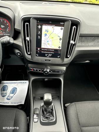 Volvo XC 40 T3 Momentum - 26