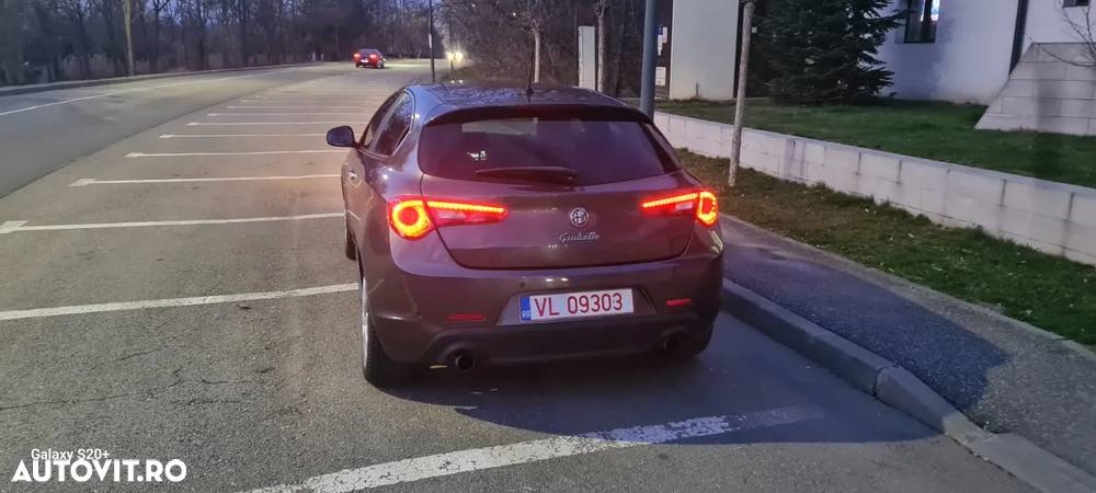 Alfa Romeo Giulietta 2.0 JTDM 16V Super - 17