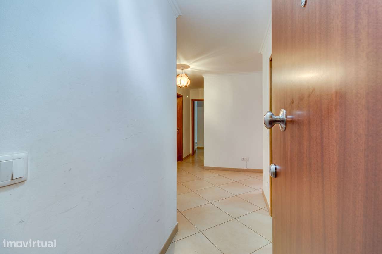 APARTAMENTO T4 | SUÍTE | ARRECADAÇÃO | MONTE ABRAÃO - Grande imagem: 2/30