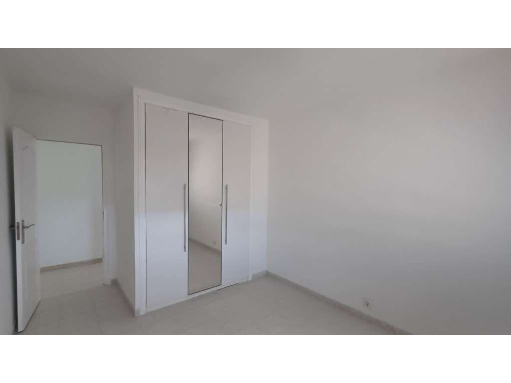 Apartamento T2 com Vista Rio em Santo António da Charneca - Excelen...-11