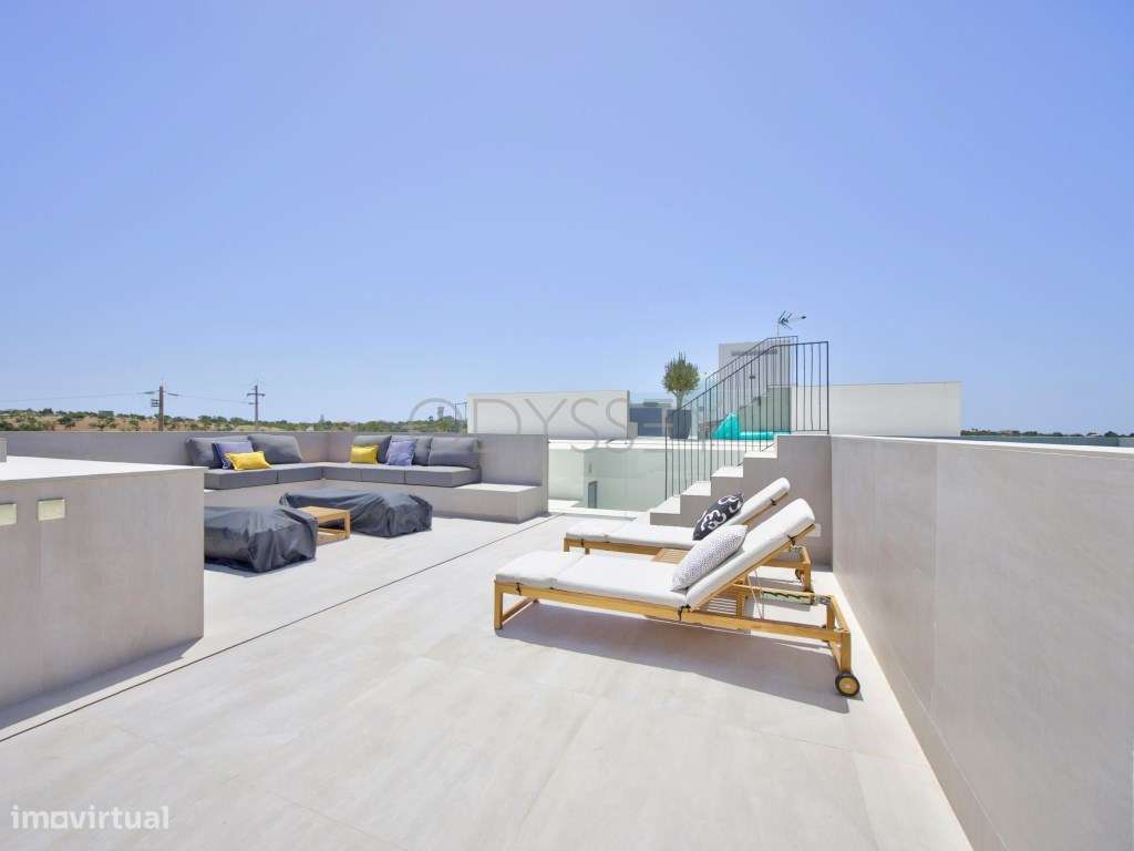 Penthouse Totalmente Mobilado com Piscina Privativa no Rooftop-34