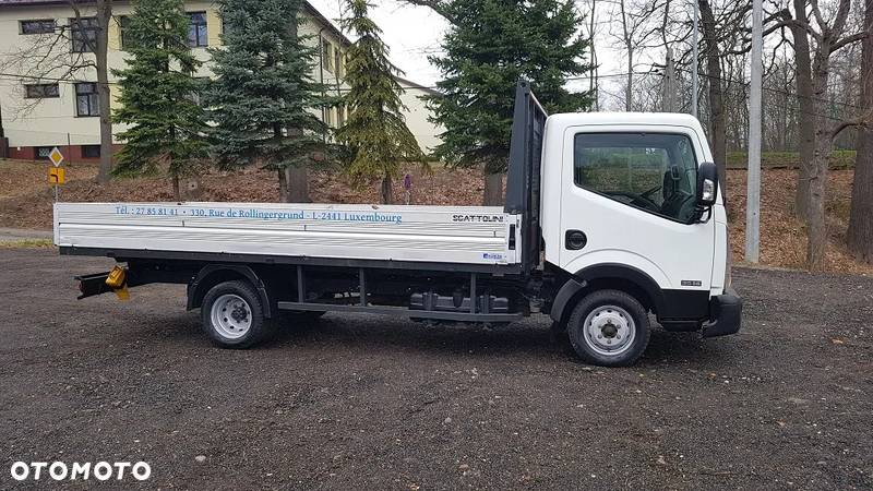 Nissan CABSTAR NT400 - 1