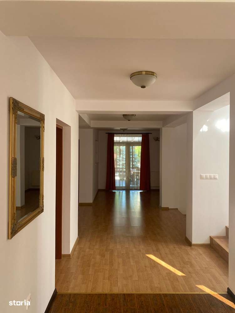 Casa zona  Calea Moldovei-19