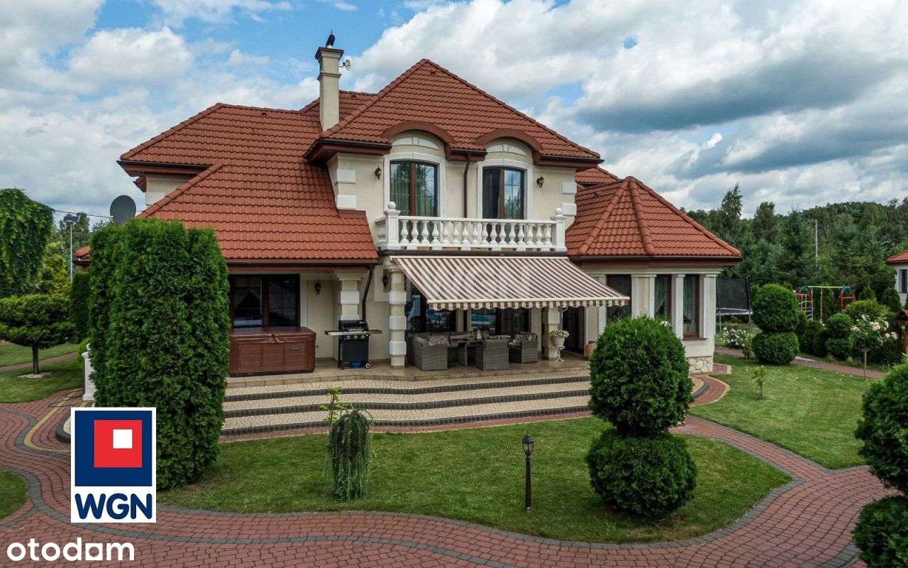 Luksus i funkcjonalność w otoczeniu natury – dom z basenem.-2