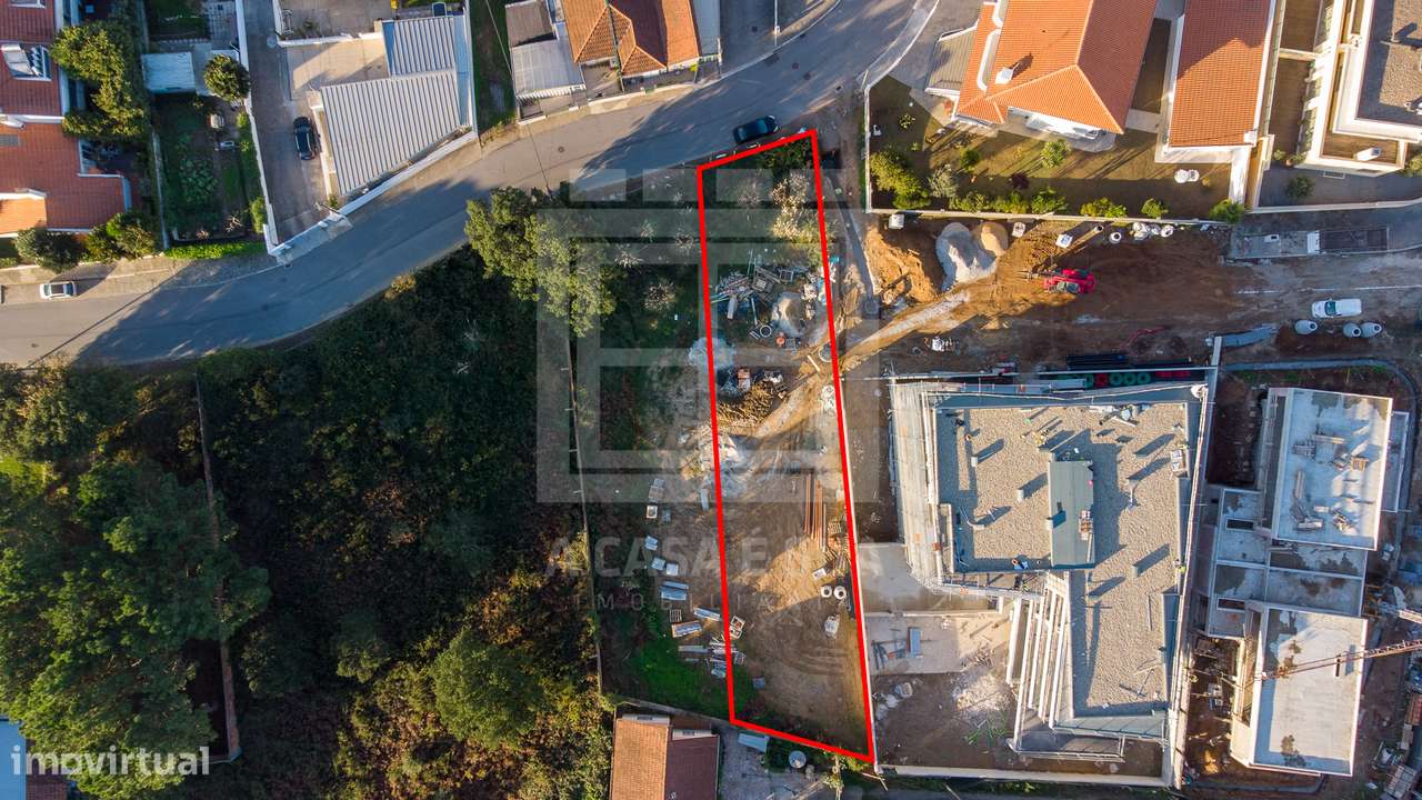 Terreno urbano perto da praia de Brito, em São Félix da Marinha - Grande imagem: 4/11