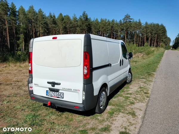 Opel Vivaro - 11