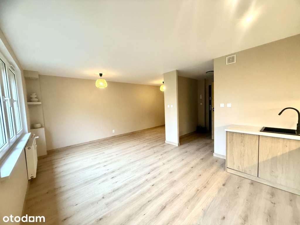 Duża, jasna kawalerka z wydzieloną sypialni - Pełny obrazek: 4/7