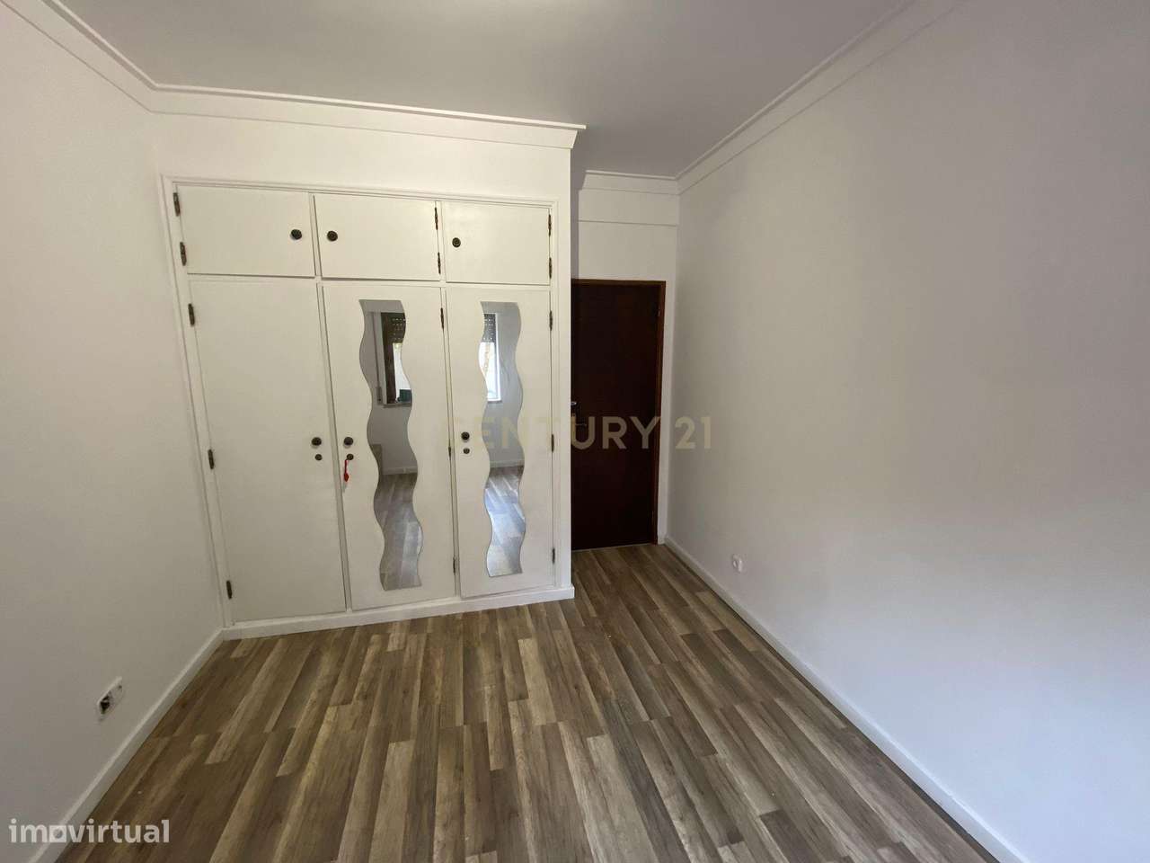 Apartamento T2 no Feijó com Varanda - Grande imagem: 5/18