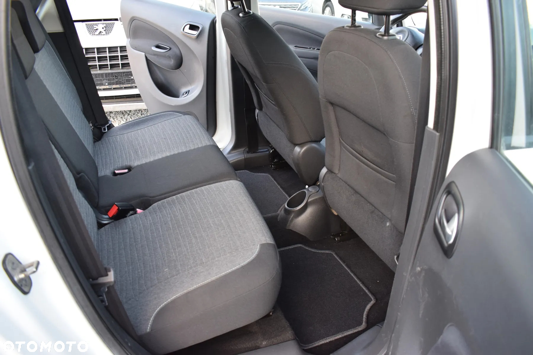 Citroën C3 Picasso 1.6 HDi Selection - 9