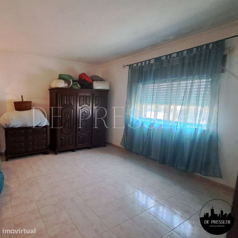 Excelente Moradia Isolada em Santo António da Charneca - Barreiro-19