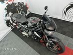 Triumph Street Triple - 4