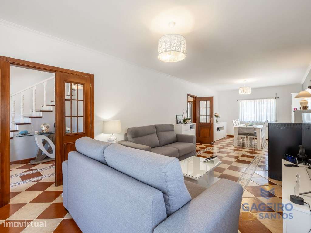 Moradia T3 em condomínio com terreno em Famalicão, Nazaré-3