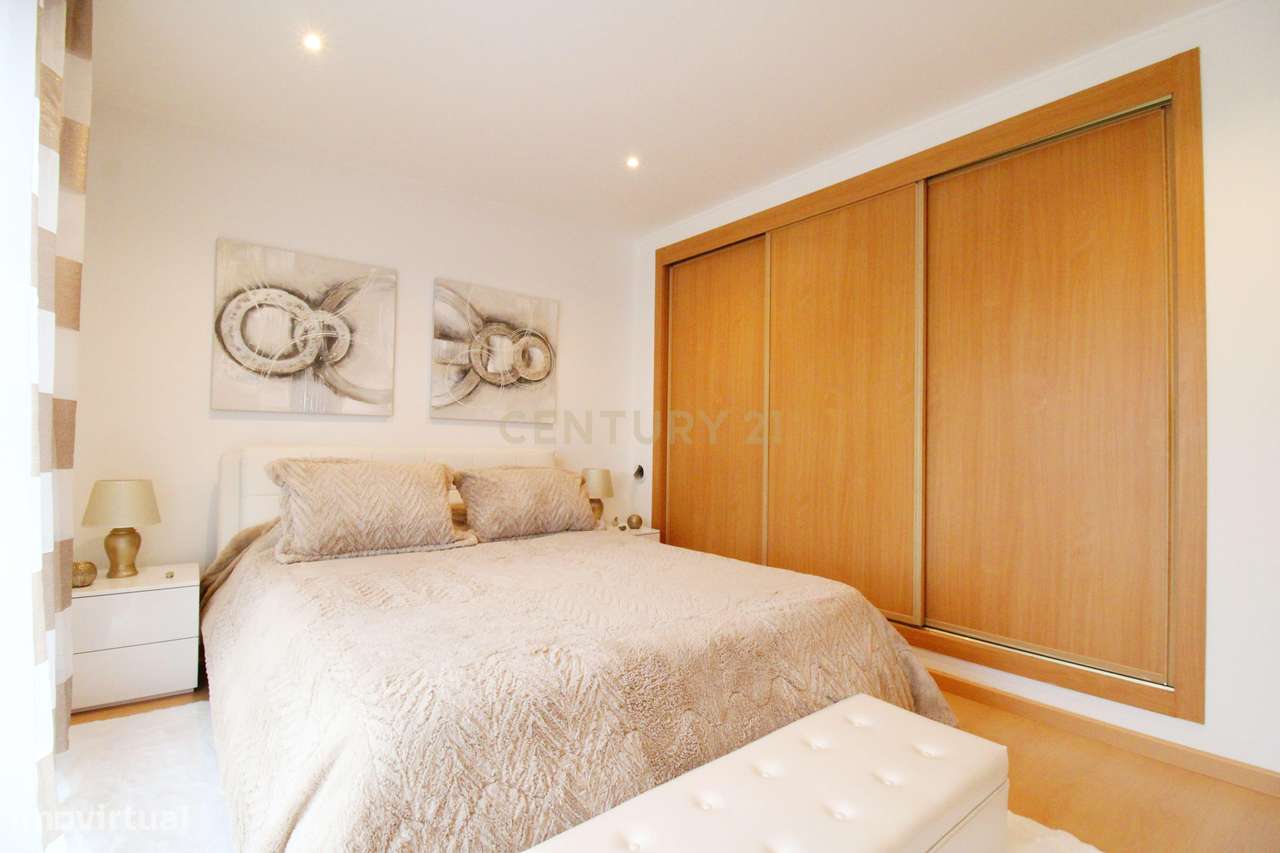 Moradia, Fernão Ferro, Seixal, com 3 Quartos-23