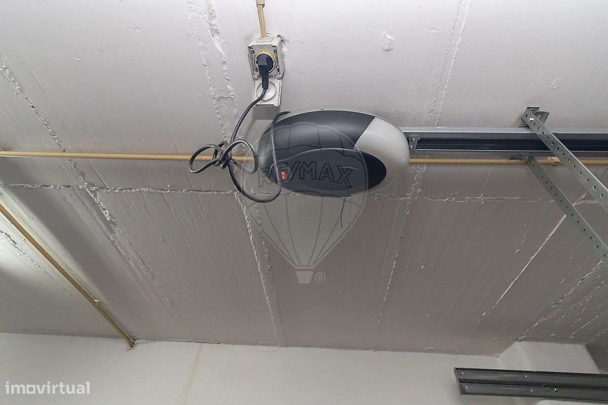 Garagem  para arrendamento - Grande imagem: 4/8