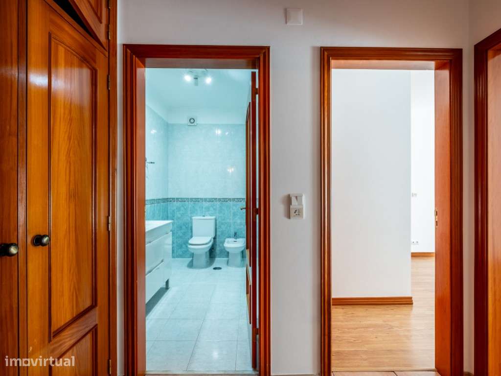 Apartamento T2 com terraço de uso exclusivo-13