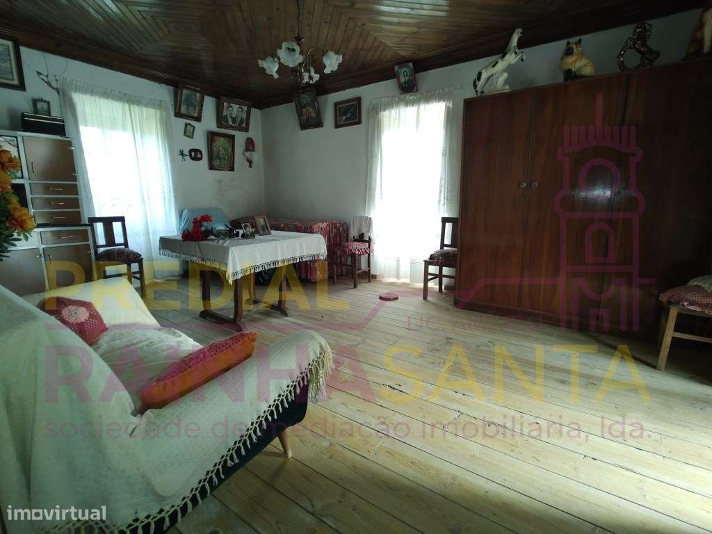 Moradia M2 em pedra; c/ terreno- Pronta a habitar - Penela-8