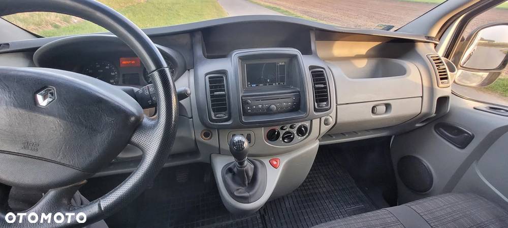 Renault Trafic - 10