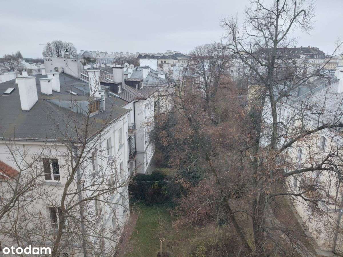 Blisko centrum, dwustronne, jasne,-8