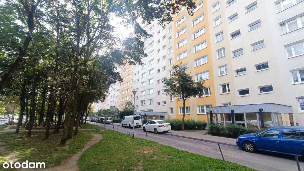 Os. Kopernika! 2 pokoje- do remontu! Piwnica/ Parking!-8