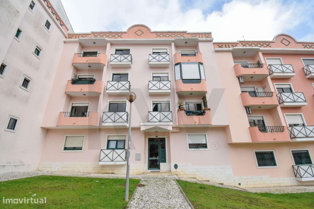 Apartamento T3 na Prestigiada Urbanização Cabeço da Fonte – Mem Martin - Grande imagem: 4/25