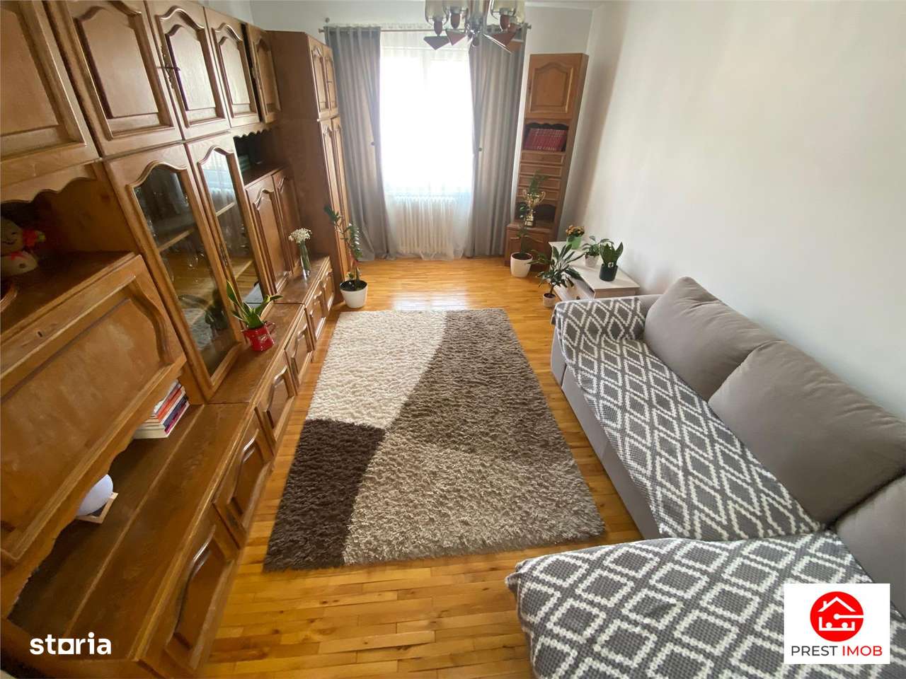 Apartament cu 4 camere de vanzare in Tudor-3