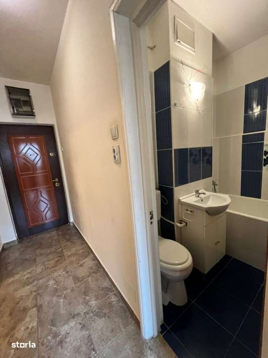 Bucur Obor- metrou la 1 min, 2 camere decomandat,-15