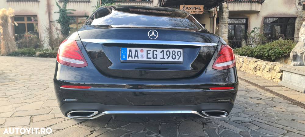 Mercedes-Benz E 220 d 9G-TRONIC AMG Line - 12