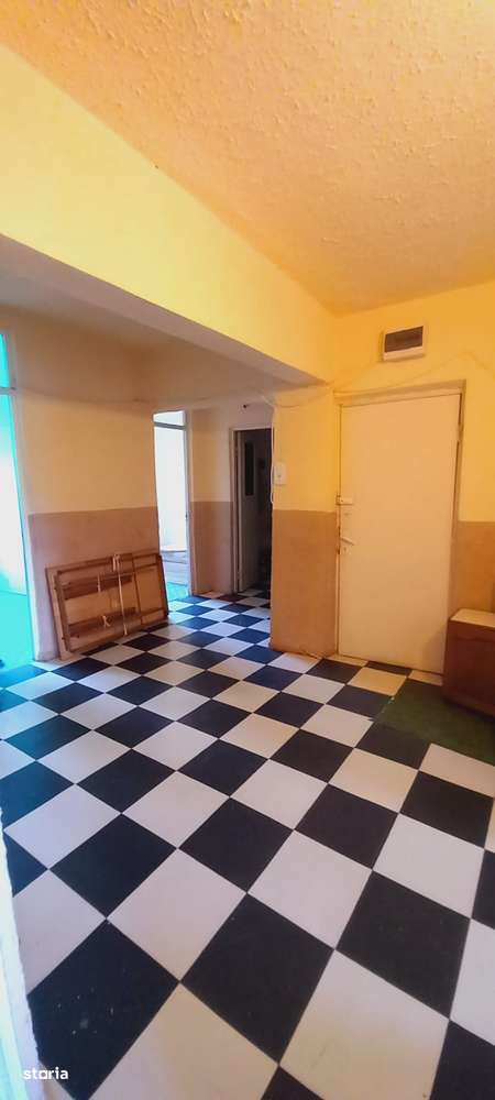 Apartament cu 4 camere în centrul orașului, lângă Parcul Central. - Imagine principală: 5/12