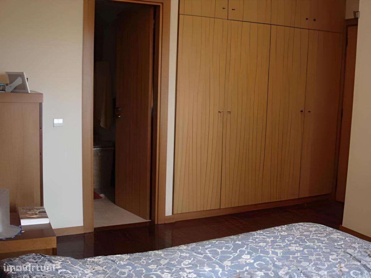 Apartamento com 1 quartos - localizado em Campanhã Porto - Grande imagem: 3/7