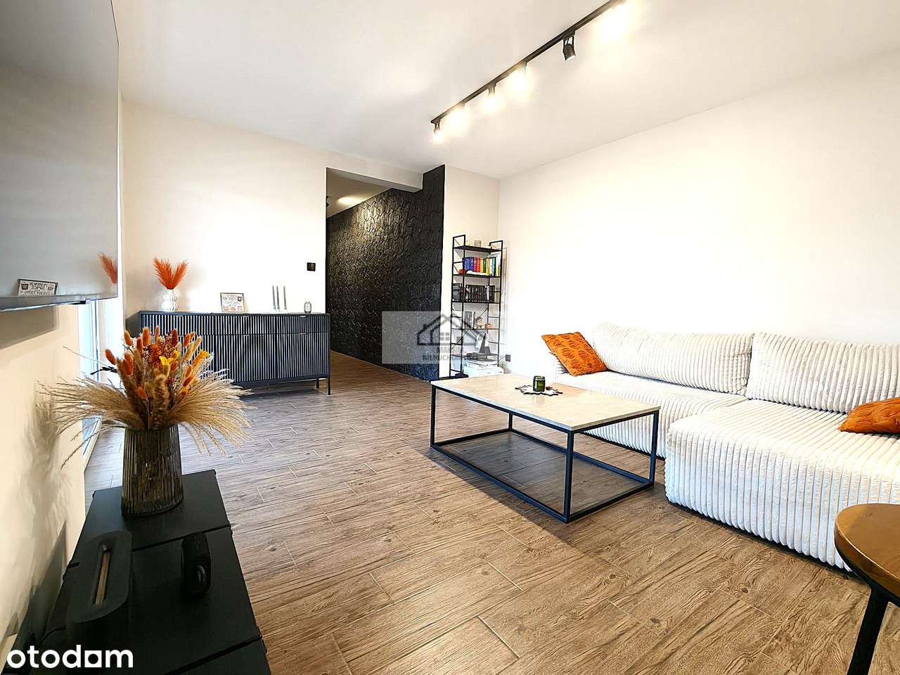 Komfortowe 2-pok. 45,84m2 - ul. Miła - os. Drabinianka --3