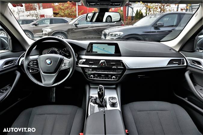 BMW Seria 5 520d AT - 8