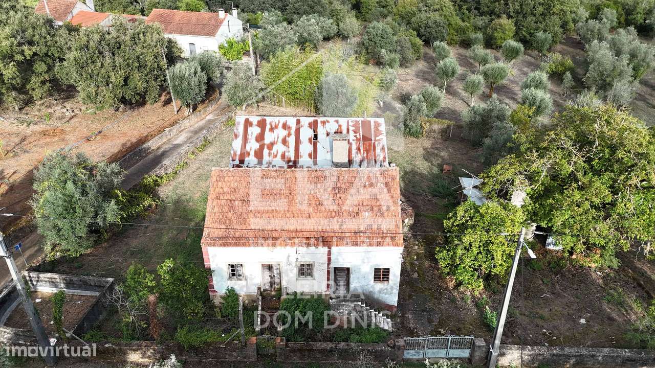 Moradia T3 em Ferreira do Zêzere implantada num terreno com 1000 m2-13