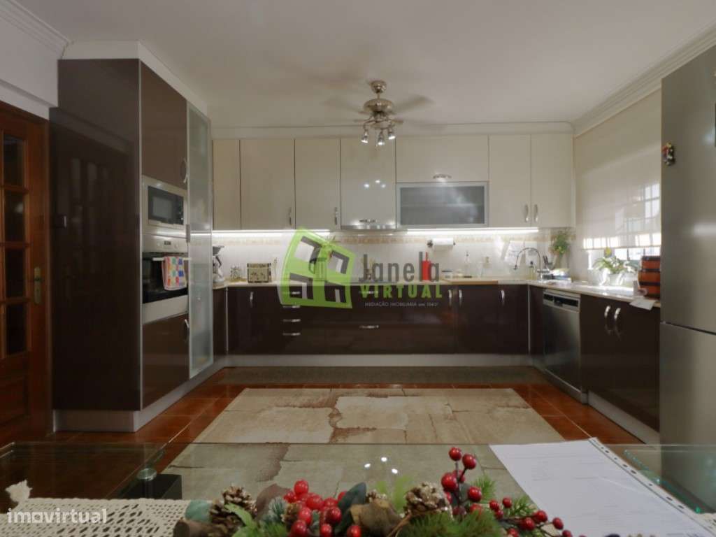 Moradia T3+1 com Quintal, Garagem e Sótão em Vale de Milhaços - Grande imagem: 5/44